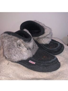 Softmoc Black Beaded Rabbit Fur Moccasins 10